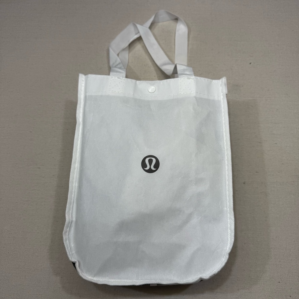 Lululemon Small Reusable Shopping Bag With Snap Closure - Used